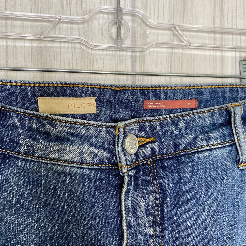 Anthropologie Pilcro The Heritage Boyfriend Distressed Busted Knee Jeans size 32 - Picture 12 of 12